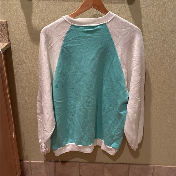 Cute Cat Graphic Sweatshirt - Picture 5 of 7